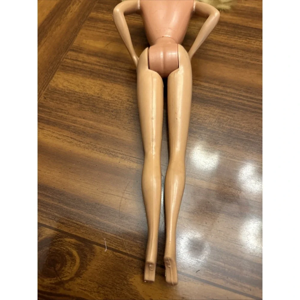 Mattel Vintage 1966 Barbie Dirty Blonde Taiwan‎